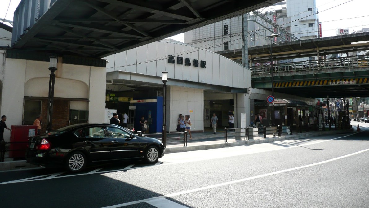 高田馬場駅の外観