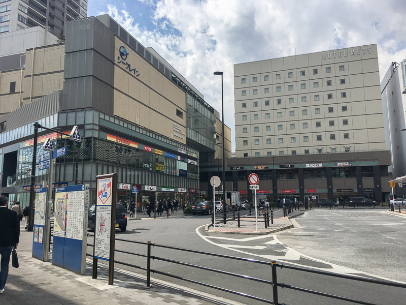 鶴見駅の風景