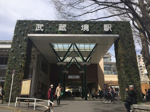 武蔵境駅前の風景