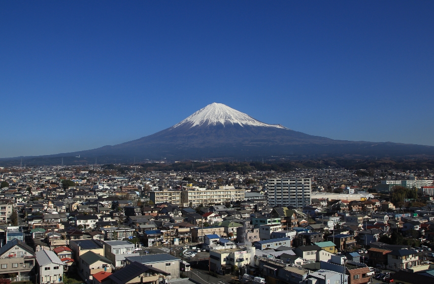 富士宮市役所からの富士山