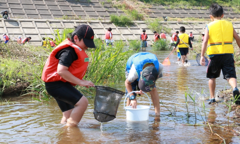 木島平村の川遊び
